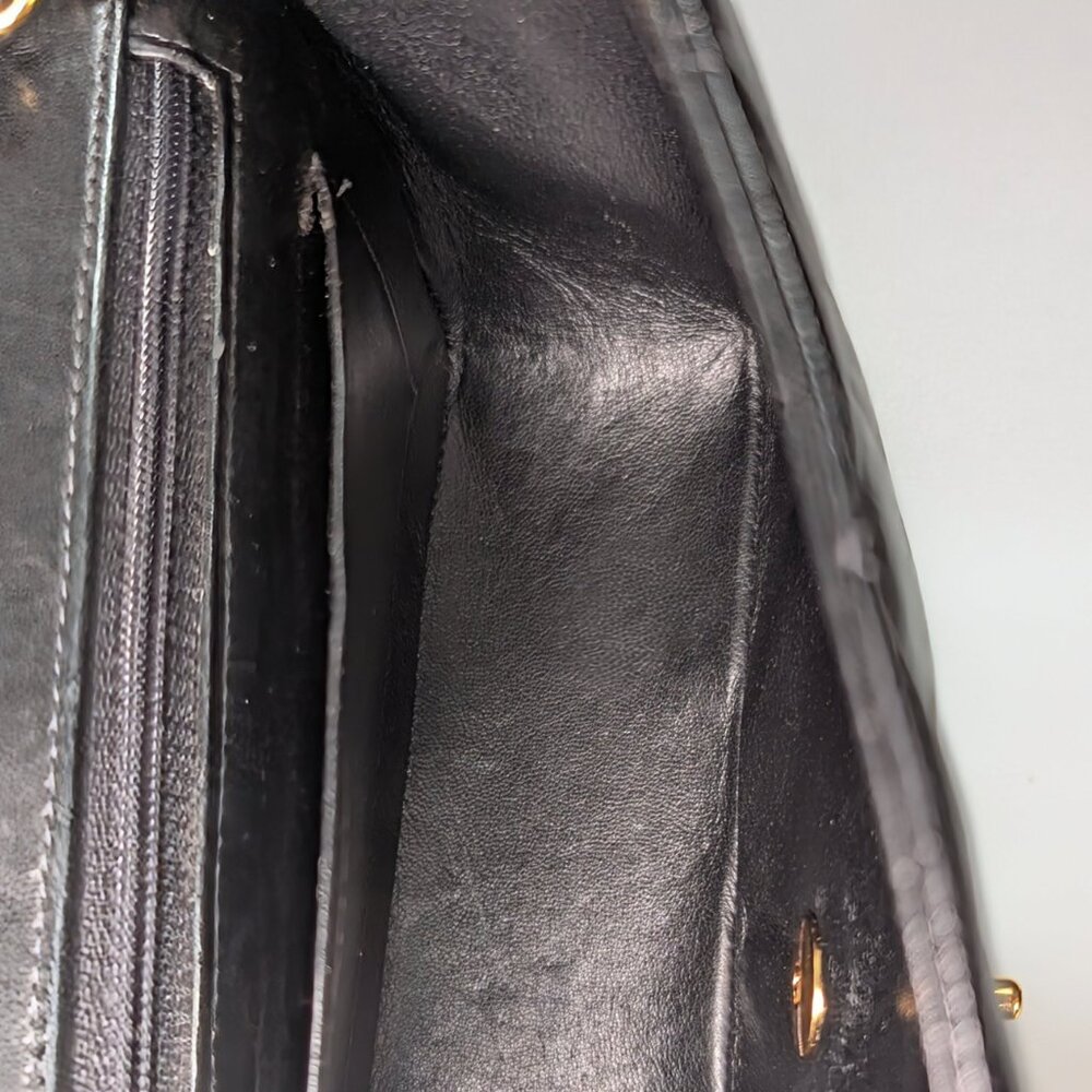Chanel Vintage Black Medium Diana Quilted Lambskin Flap Bag - Picture 13 of 16